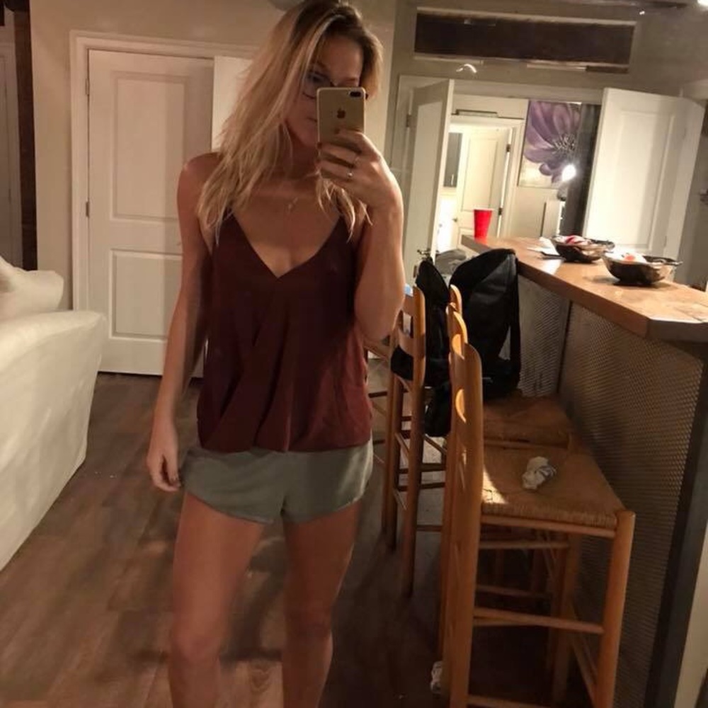 burgundy halter top